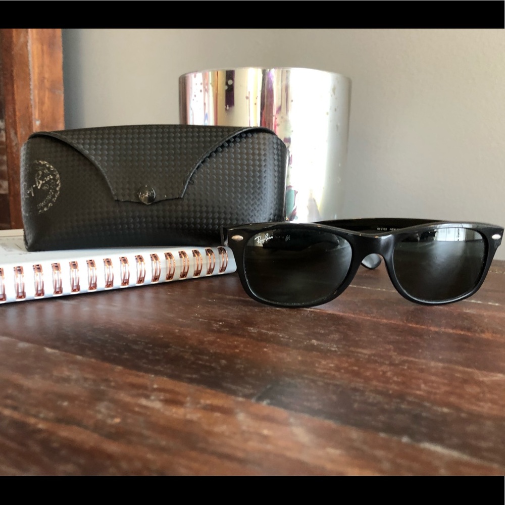 Ray-Ban New Wayfarer Black 52mm 😎